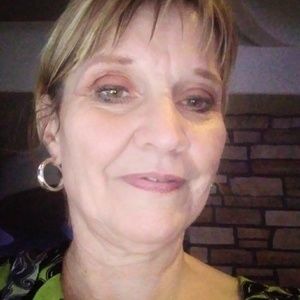 Meet your Posher, Laurie